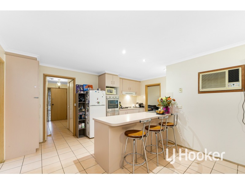 17 Pirra Place, Narre Warren VIC 3805