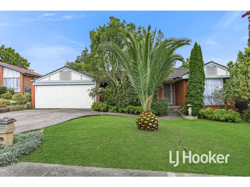 17 Pirra Place, Narre Warren VIC 3805