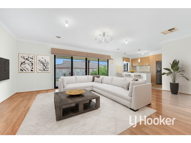 66 Highmount Drive, Hampton Park VIC 3976