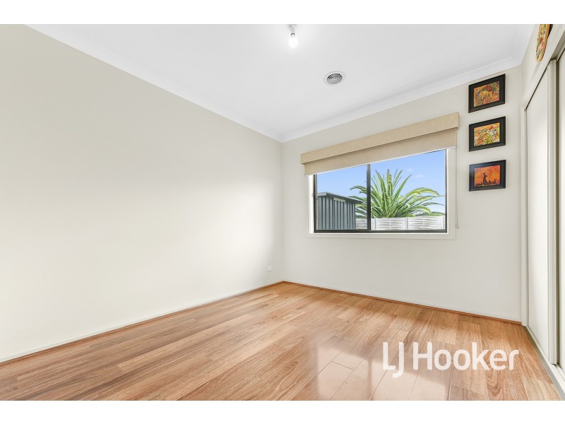 66 Highmount Drive, Hampton Park VIC 3976