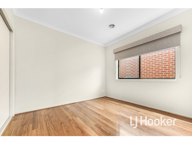 66 Highmount Drive, Hampton Park VIC 3976