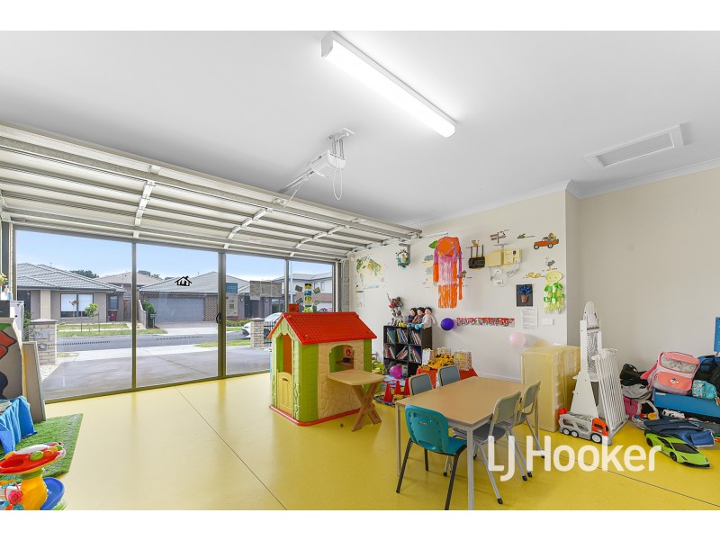 66 Highmount Drive, Hampton Park VIC 3976