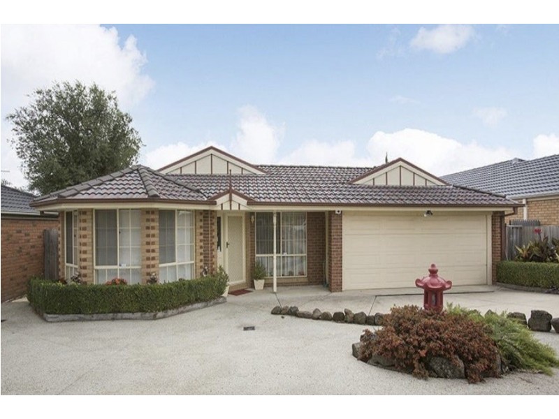 11 Turella Close, Berwick VIC 3806