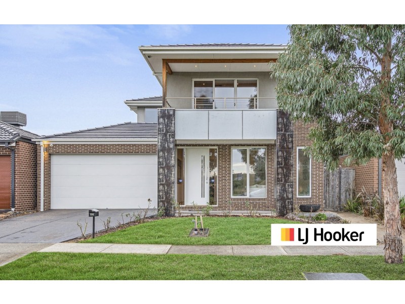 56 Waterways Drive, Cranbourne North VIC 3977