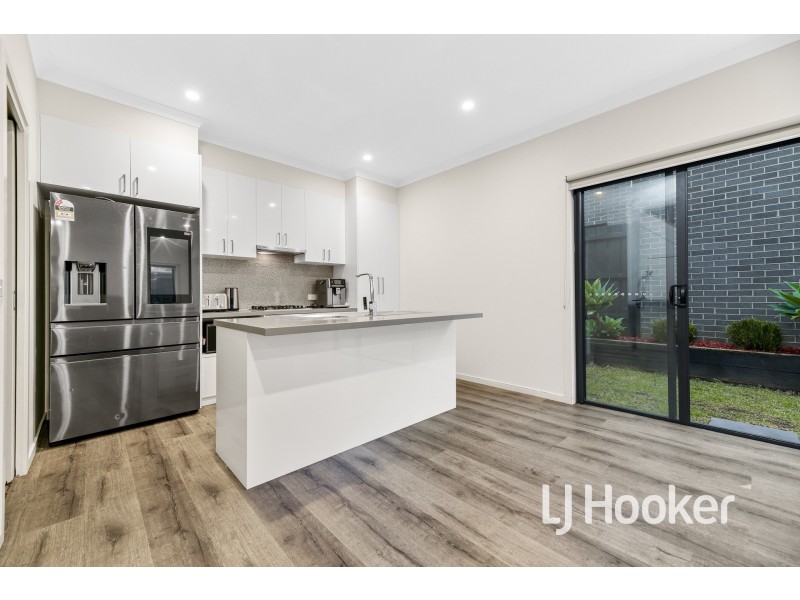 3 Agate Lane, Pakenham VIC 3810