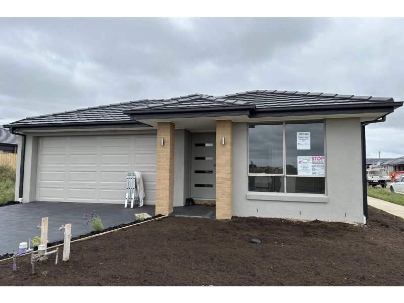 43 Guineas Street, Cranbourne East VIC 3977