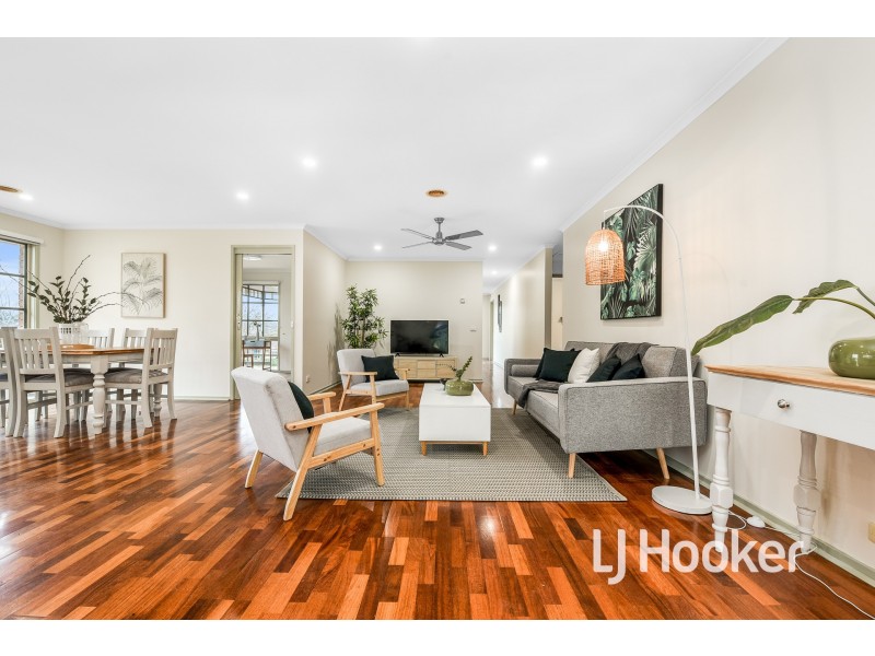 4 Sneddon Drive, Narre Warren South VIC 3805