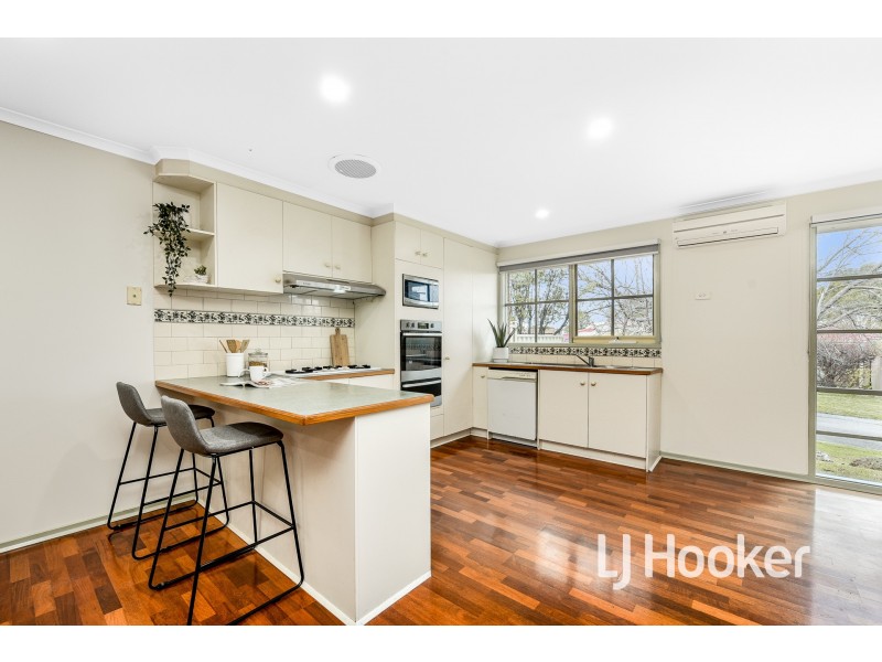 4 Sneddon Drive, Narre Warren South VIC 3805