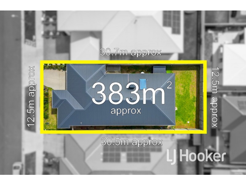 77 Pobblebonk Crescent, Clyde North VIC 3978