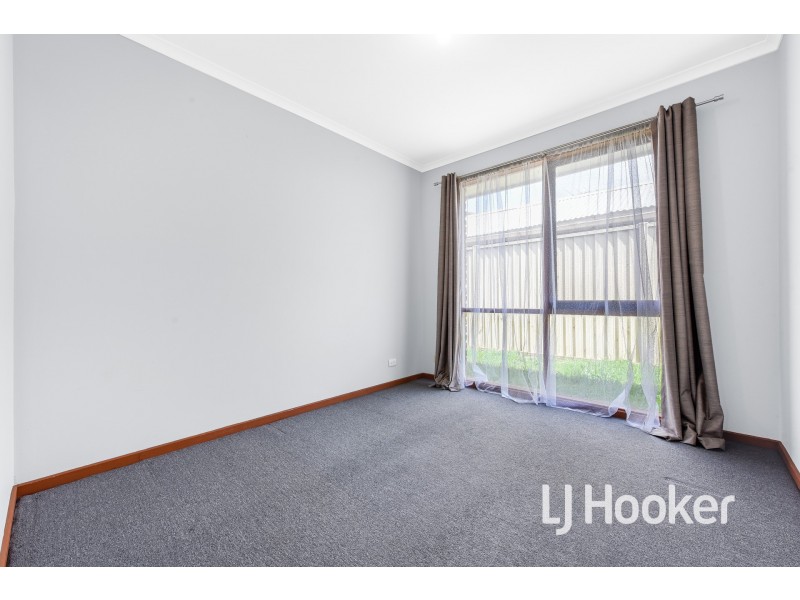 63 Pound Road, Hampton Park VIC 3976