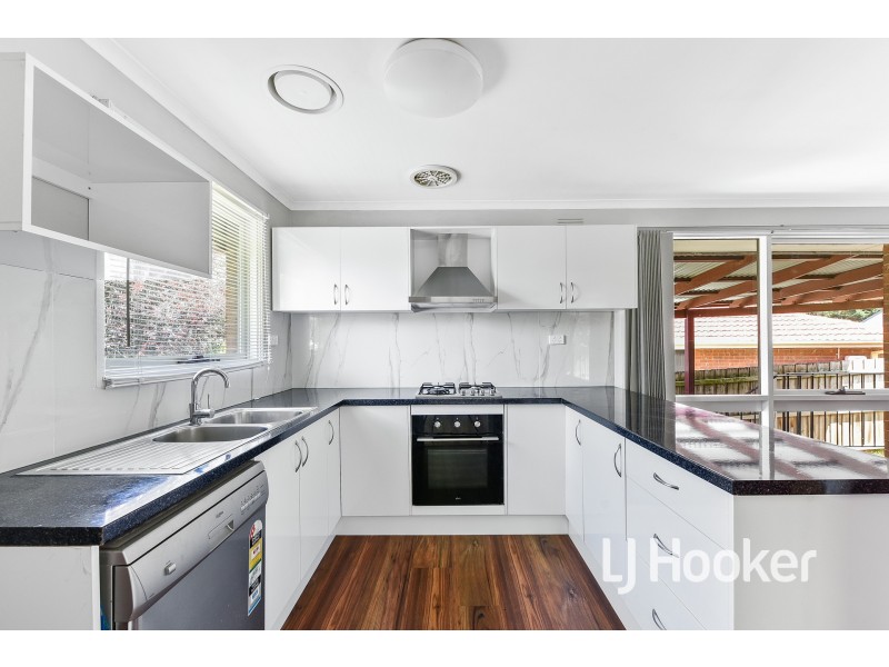 4 Urquhart Court, Hampton Park VIC 3976