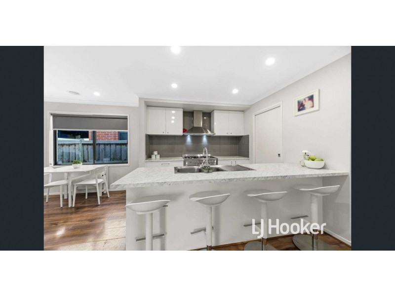 3 Freshman Avenue, Clyde VIC 3978