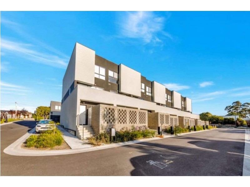 2 Saison Circuit, Doveton VIC 3177