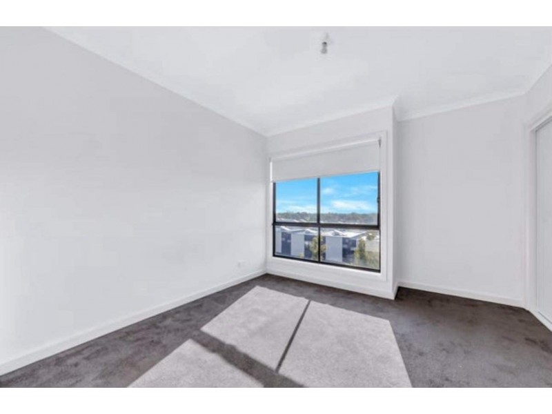 2 Saison Circuit, Doveton VIC 3177