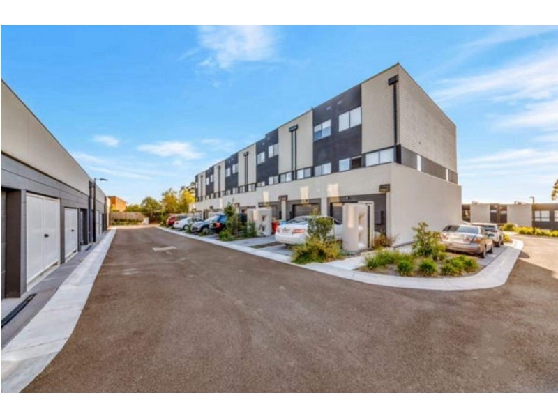2 Saison Circuit, Doveton VIC 3177