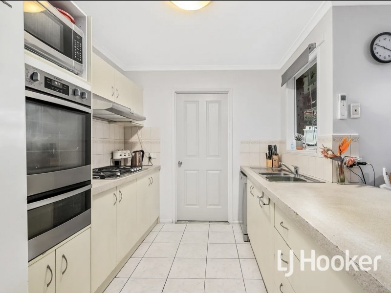 27 Central Road, Hampton Park VIC 3976