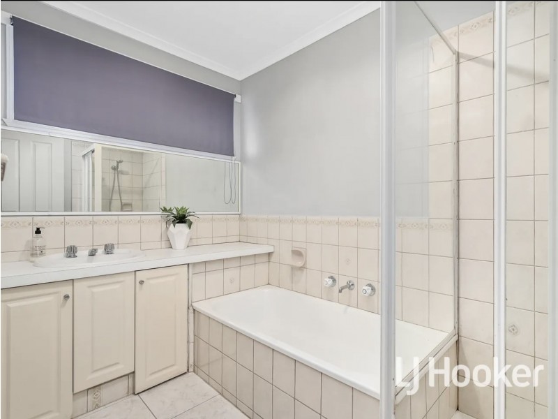 27 Central Road, Hampton Park VIC 3976