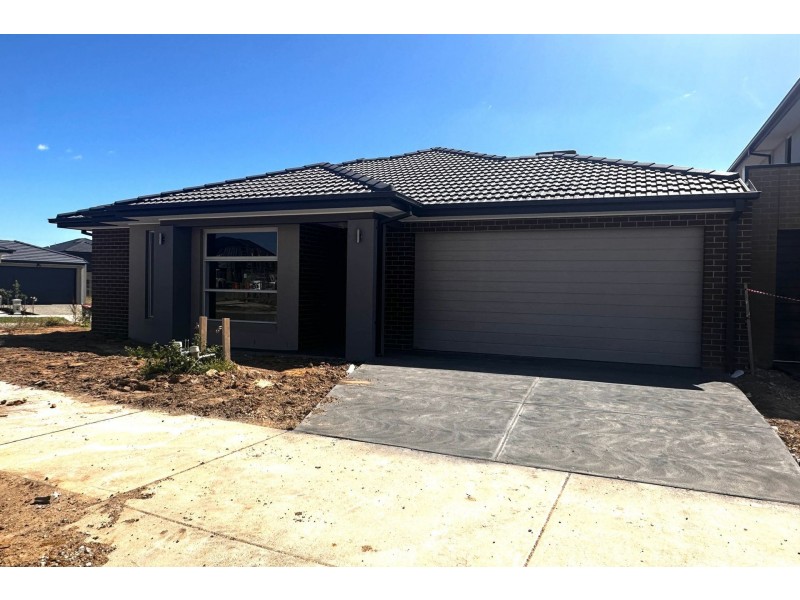 34 Kenana Street, Clyde North VIC 3978