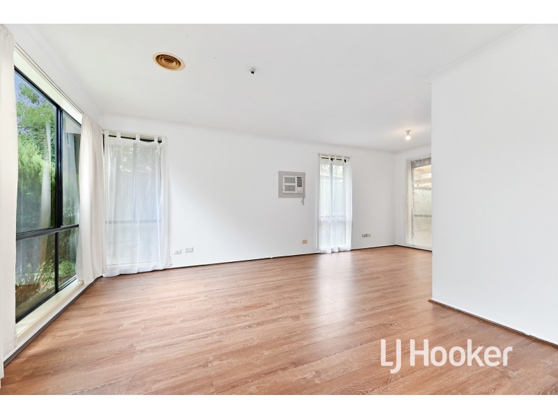 24 Gull Way, Narre Warren South VIC 3805