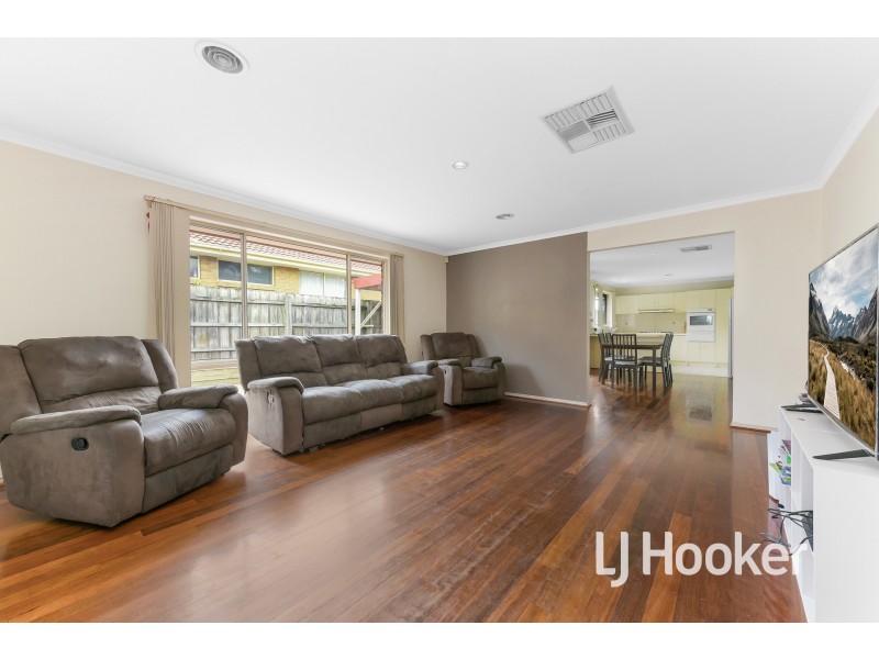 10 Bluegum Way, Hampton Park VIC 3976