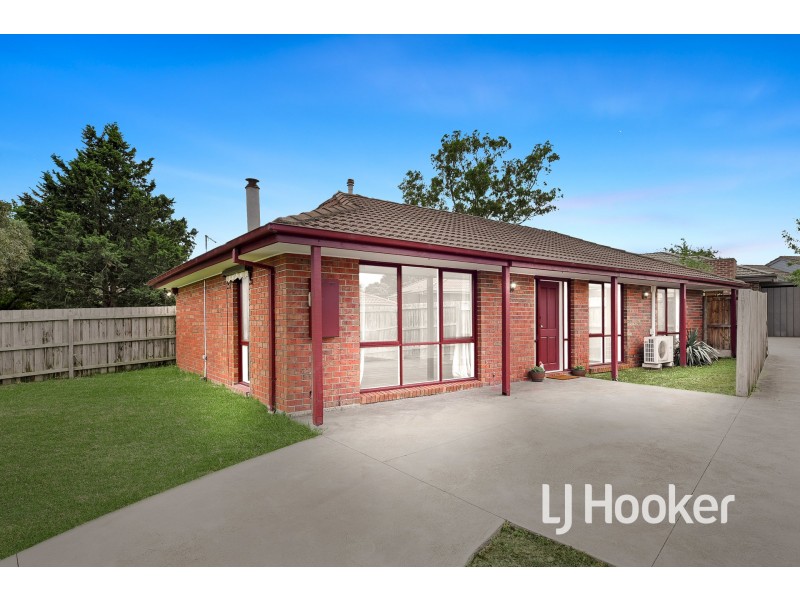 27 Sarah Place, Hampton Park VIC 3976