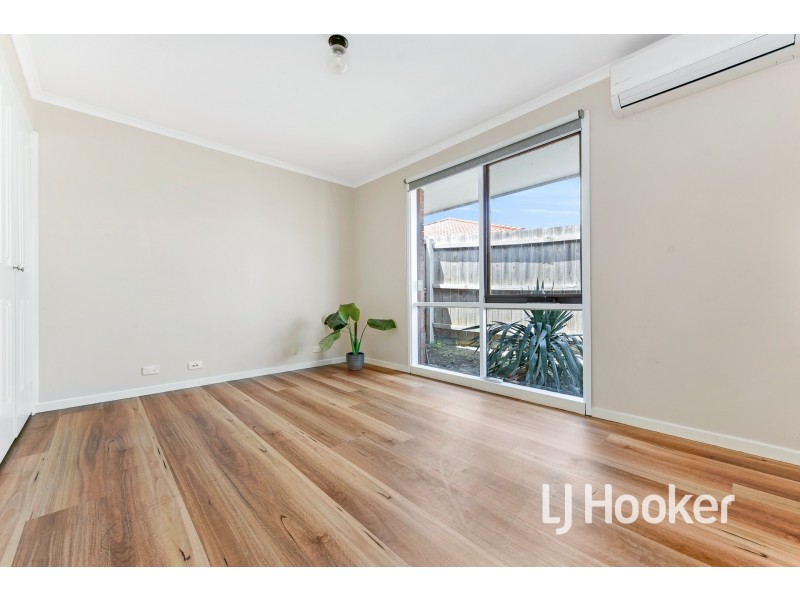 27 Sarah Place, Hampton Park VIC 3976