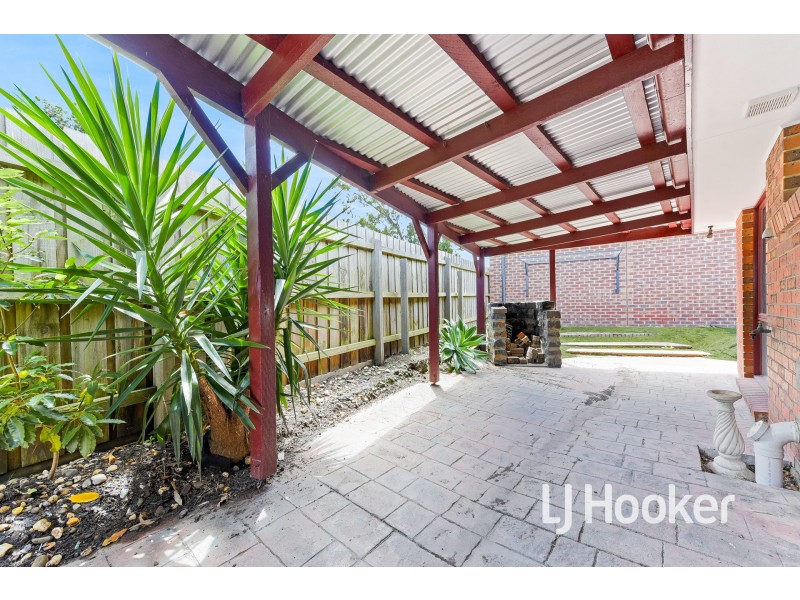 27 Sarah Place, Hampton Park VIC 3976