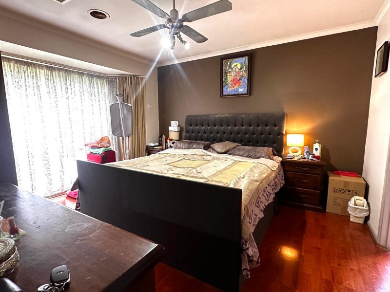 5 Henry Lawson Drive, Lynbrook VIC 3975