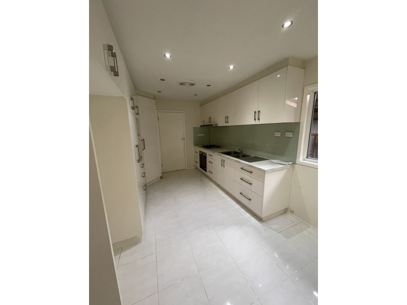 118 Fountain Drive, Narre Warren VIC 3805