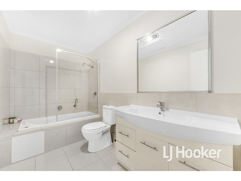 4/66 Hallam Road, Hampton Park VIC 3976