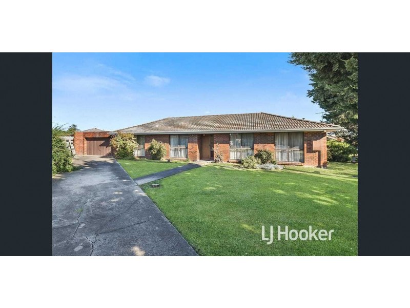 8 Wynette Close, Hampton Park VIC 3976