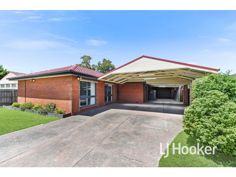 18 Millswyn Avenue, Hampton Park VIC 3976