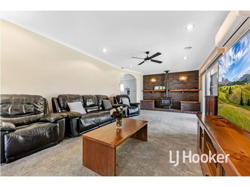 18 Millswyn Avenue, Hampton Park VIC 3976