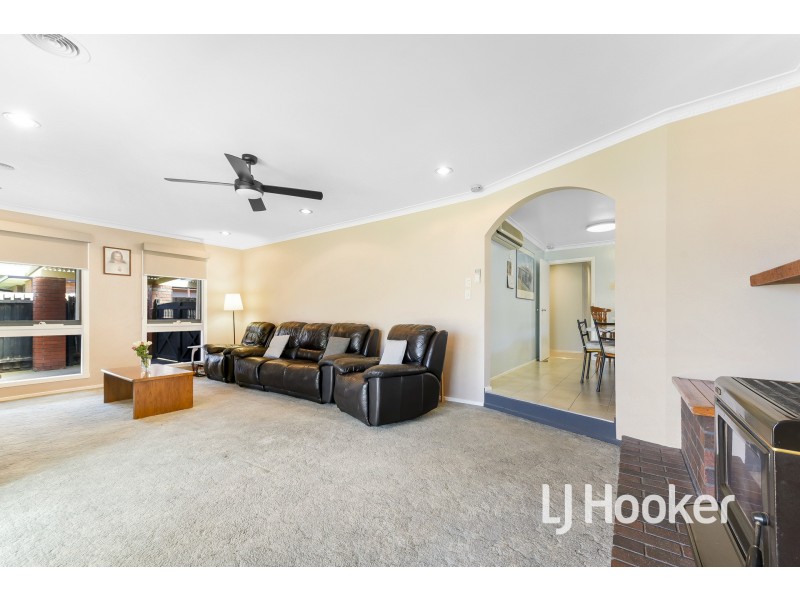 18 Millswyn Avenue, Hampton Park VIC 3976