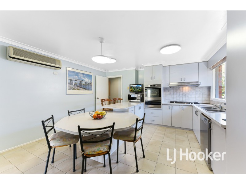 18 Millswyn Avenue, Hampton Park VIC 3976