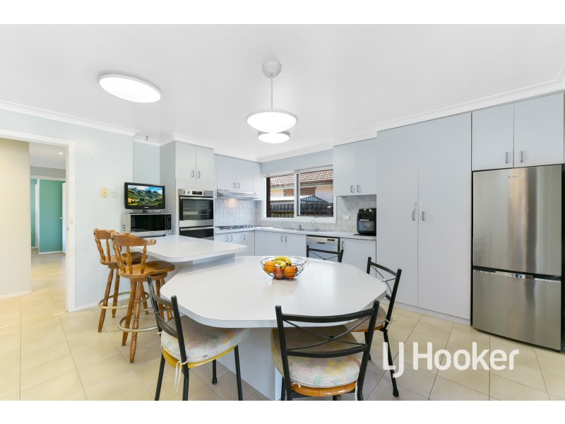 18 Millswyn Avenue, Hampton Park VIC 3976