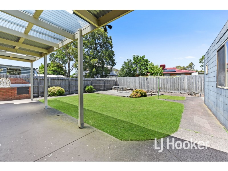 18 Millswyn Avenue, Hampton Park VIC 3976