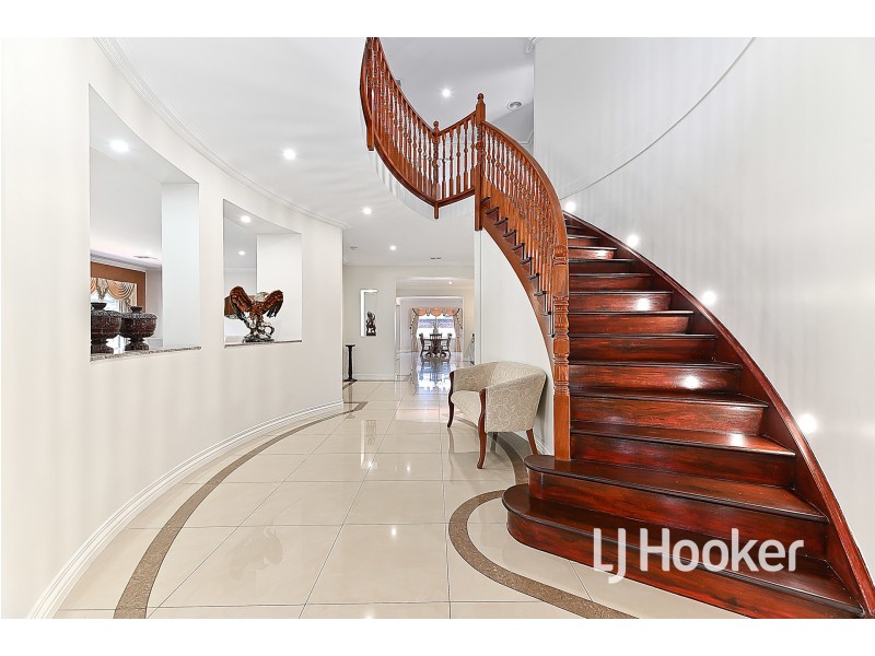 44 Aylmer Road, Lynbrook VIC 3975