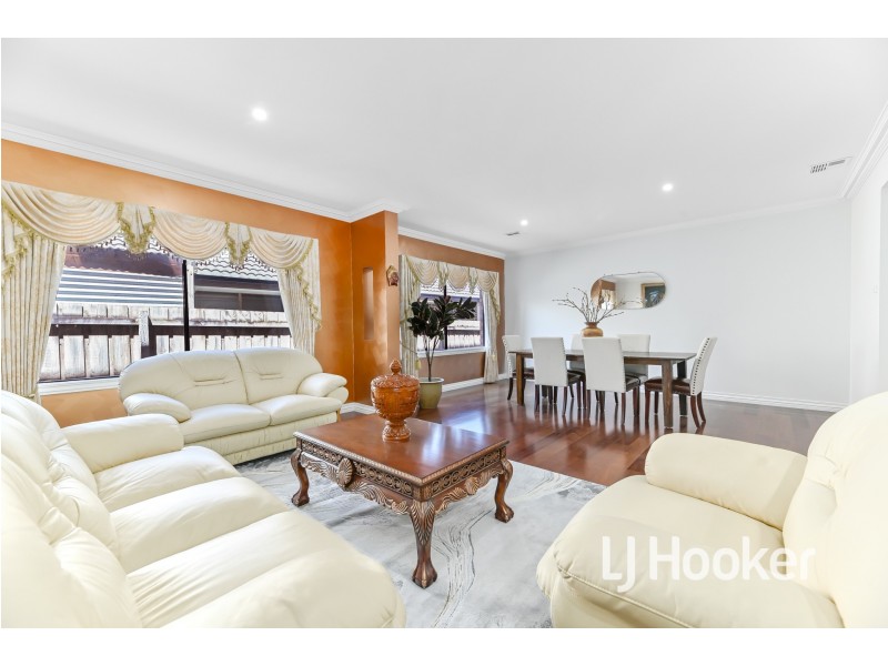 44 Aylmer Road, Lynbrook VIC 3975
