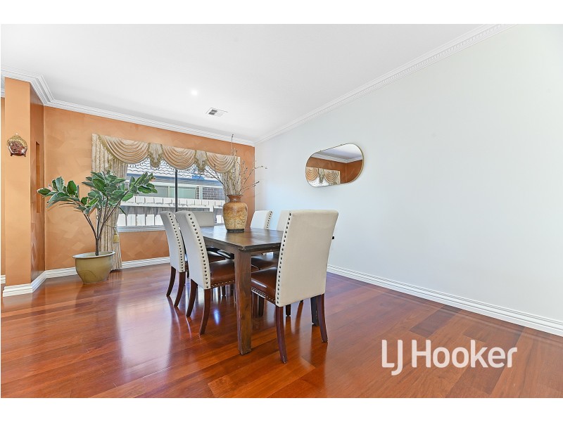 44 Aylmer Road, Lynbrook VIC 3975