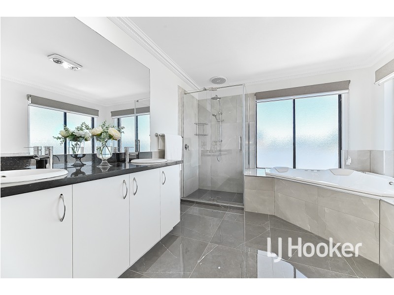 44 Aylmer Road, Lynbrook VIC 3975