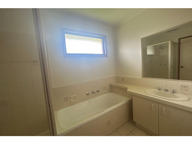 21 Josephine Avenue, Narre Warren VIC 3805