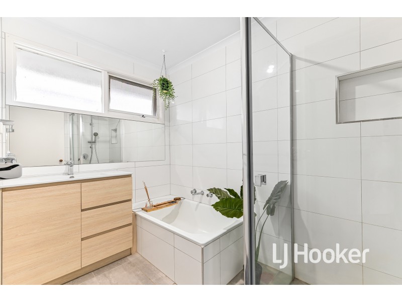 10 Darling Court, Hampton Park VIC 3976