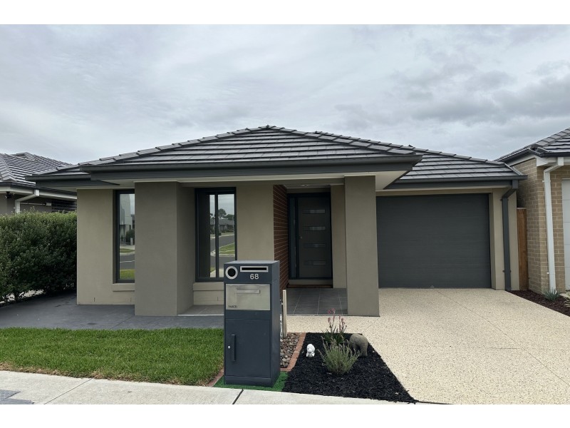 68 Edgar Avenue, Cranbourne South VIC 3977