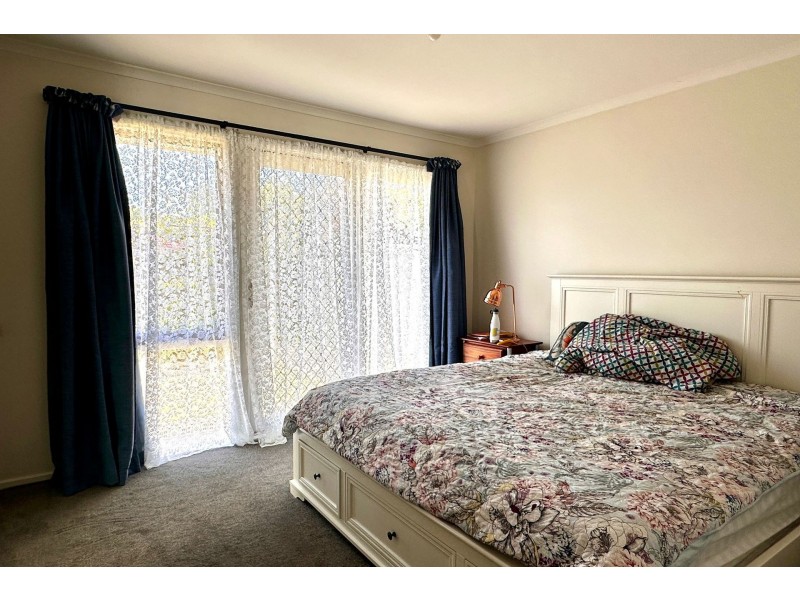 43 Springfield Crescent, Hampton Park VIC 3976