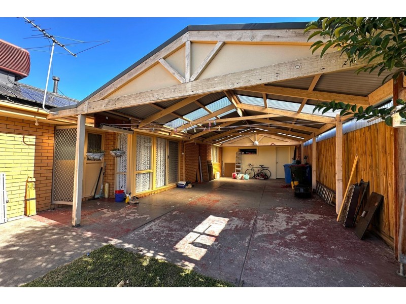 43 Springfield Crescent, Hampton Park VIC 3976