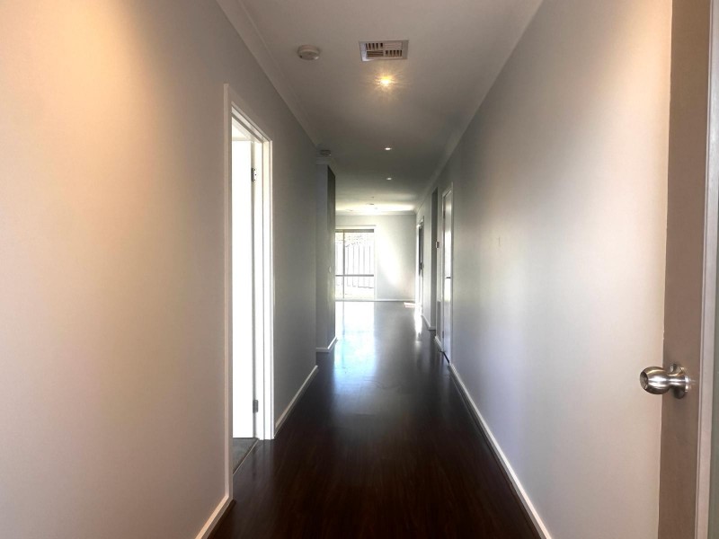 11/30 Central Road, Hampton Park VIC 3976