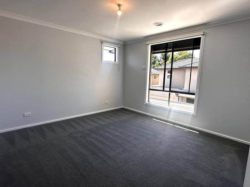 11/30 Central Road, Hampton Park VIC 3976