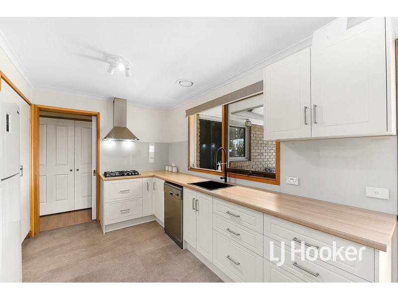 7 Kerrison Drive, Hampton Park VIC 3976