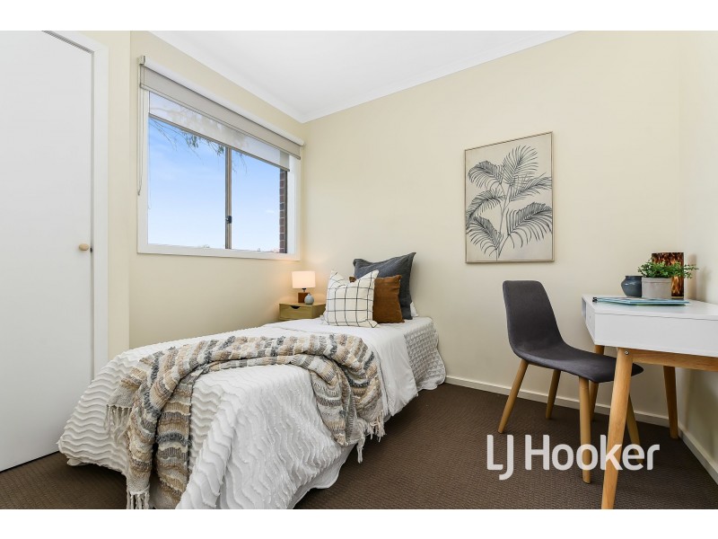 2 Strong Drive, Hampton Park VIC 3976